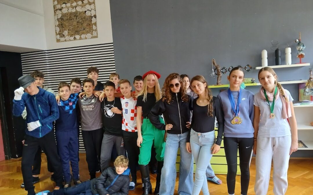 Iza reflektora slave