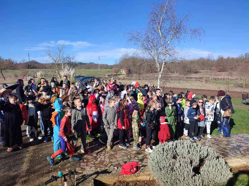 Vesela maškarana povorka u Sv. Katarini