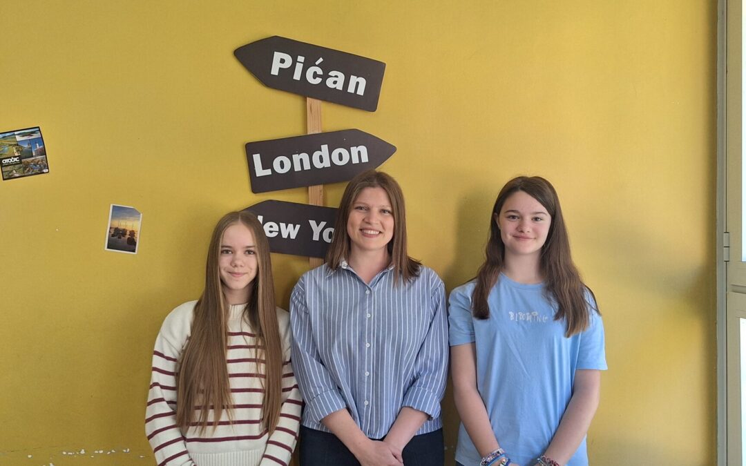 Katja Baćac i Sara Juran na državnom natjecanju Hippo!