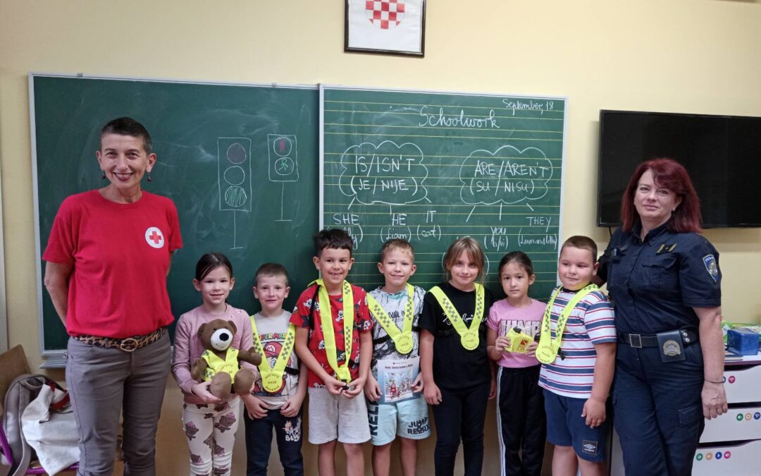 Učenici prvog i drugog razreda učili o sigurnosti u prometu